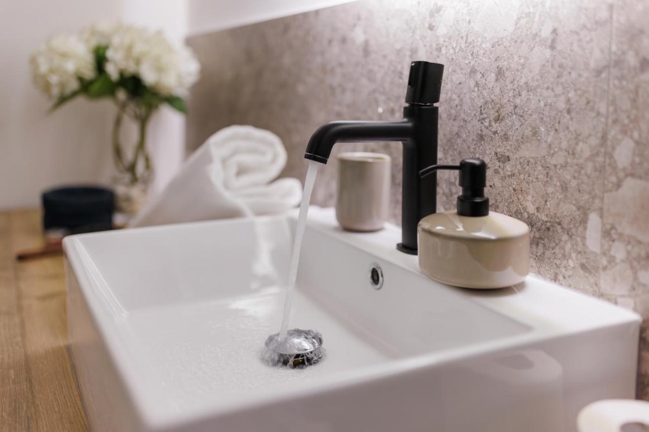 Vila Robida & Spa Črni Kal Exteriér fotografie