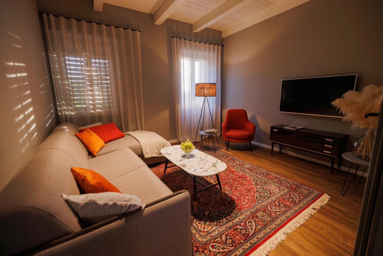 Vila Robida & Spa Črni Kal Exteriér fotografie