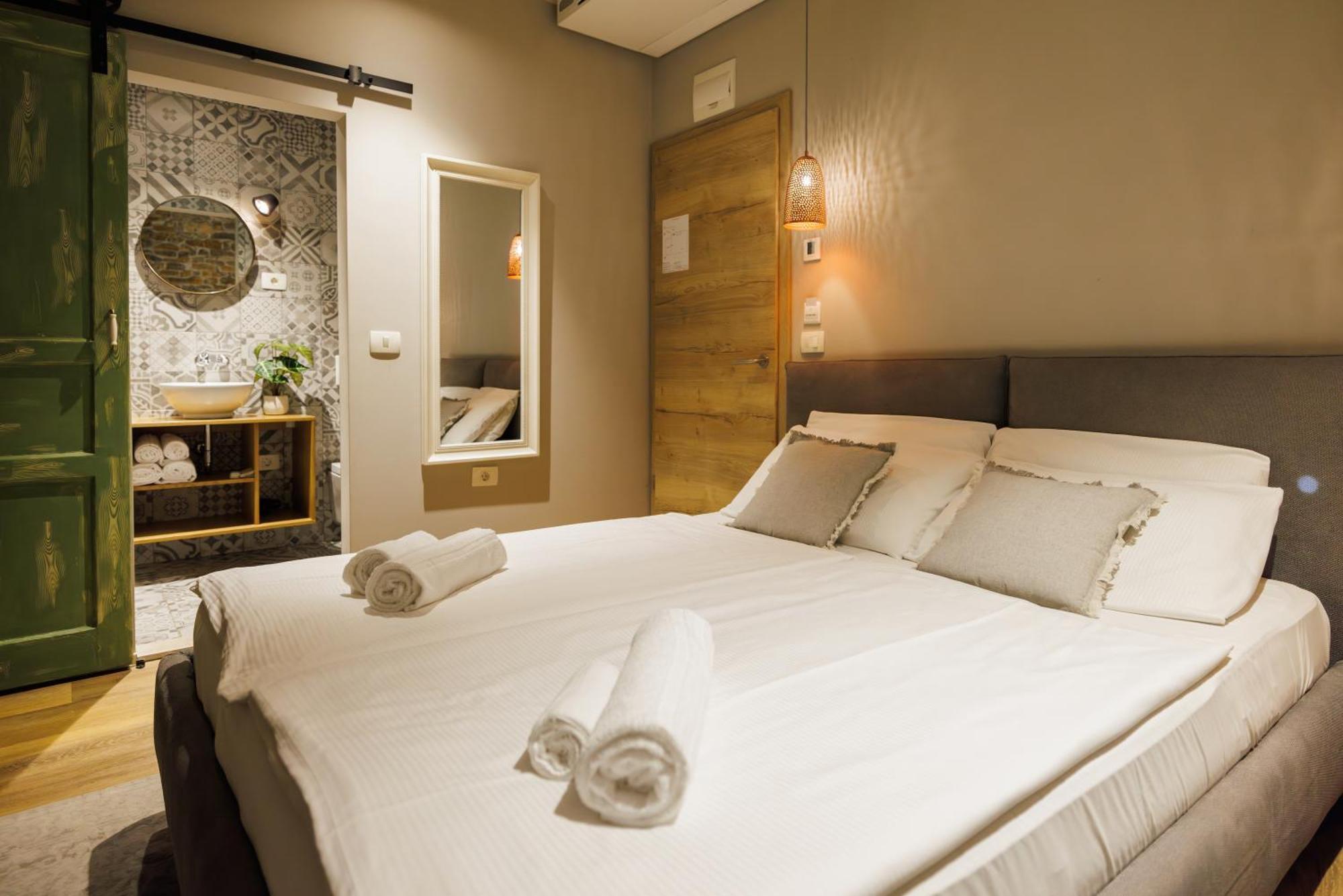 Vila Robida & Spa Črni Kal Exteriér fotografie